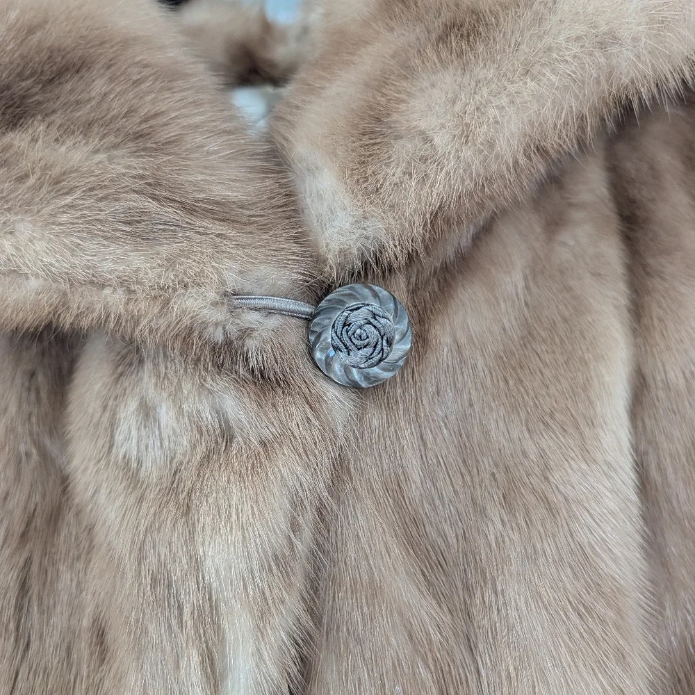 Littmin's Furs Milwaukee Mink Fur Coat - Picture 9 of 11